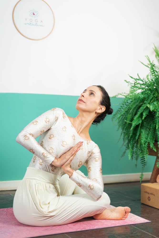 Yoga Intuitiva com Juliana Terra
